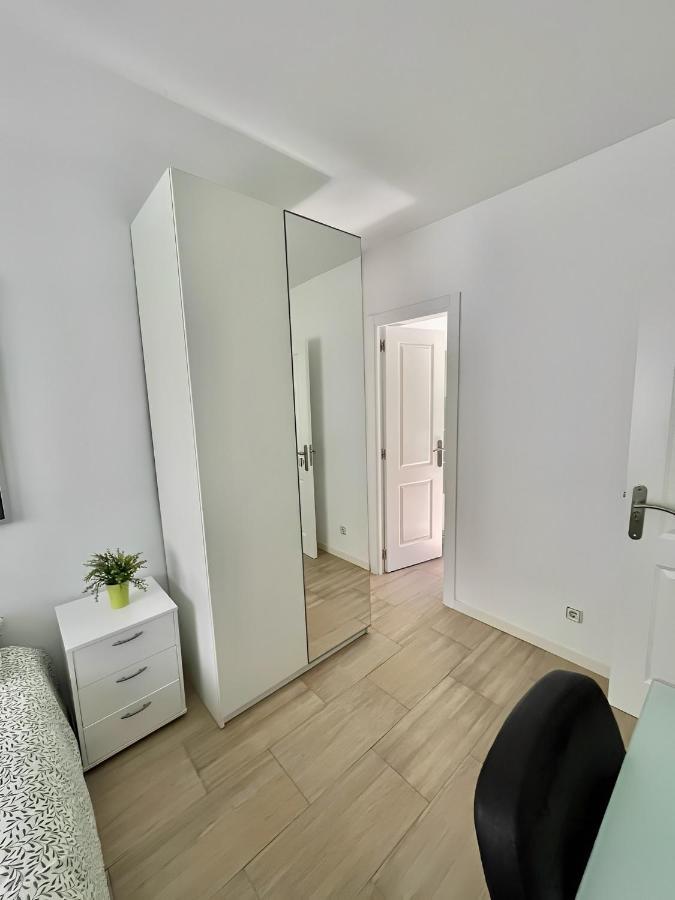 Centrico Aire Acondicionado 3 Habitaciones Zona Aparcamiento Gratuito Madryt Zewnętrze zdjęcie